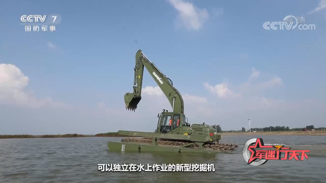 水陸兩用挖掘機(jī)亮相央視！山河智能應(yīng)急救援“猛將”出戰(zhàn)