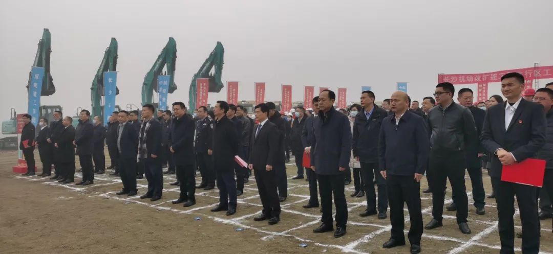“山河綠”精彩亮相！山河智能裝備全面助力長沙機場改擴建項目