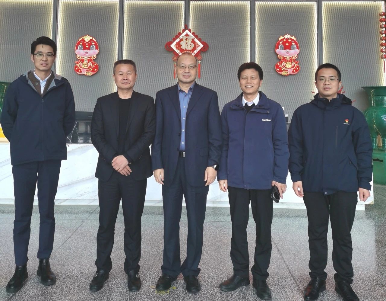 中國(guó)工程機(jī)械工業(yè)協(xié)會(huì)秘書長(zhǎng)吳培國(guó)到訪山河智能