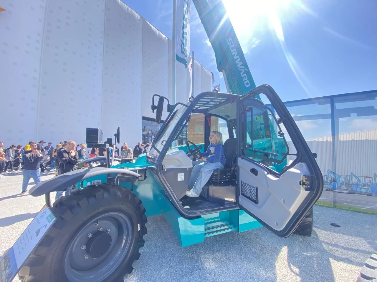 山河智能高空機械閃耀Bauma 2025！ 新能源技術(shù)與創(chuàng)新產(chǎn)品獲全球矚目